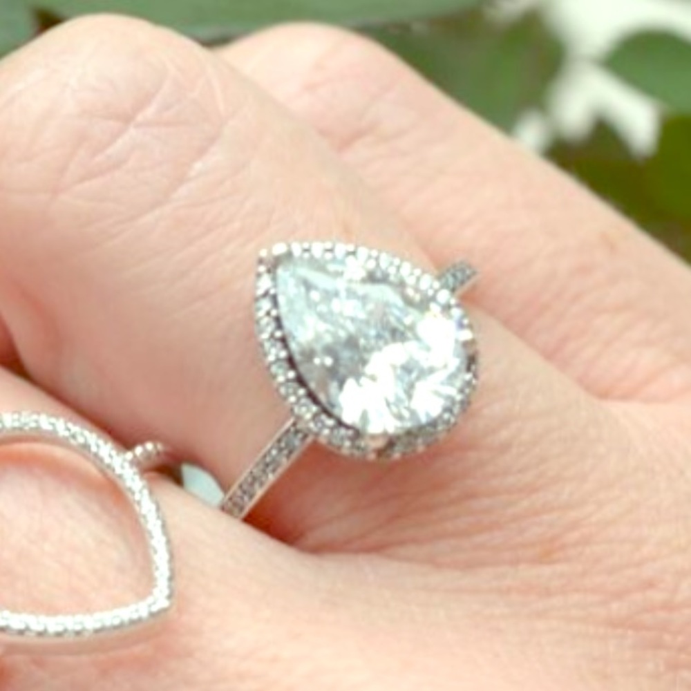 Pandora ring